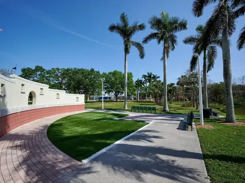 516 Laurel Park Drive Sarasota FL 34236