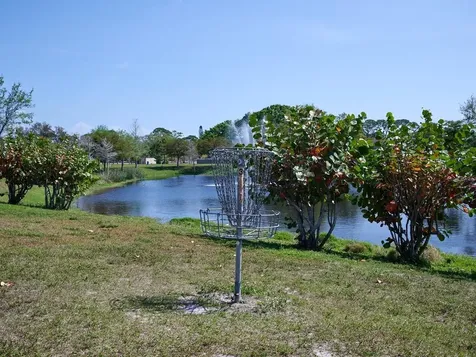 516 Laurel Park Drive Sarasota FL 34236