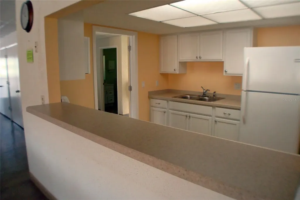 3739 Lake Bayshore Drive Bradenton FL 34205