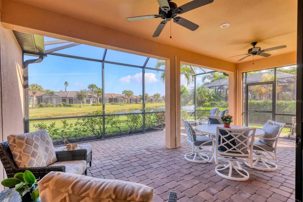 2414 Vaccaro Drive Sarasota FL 34231