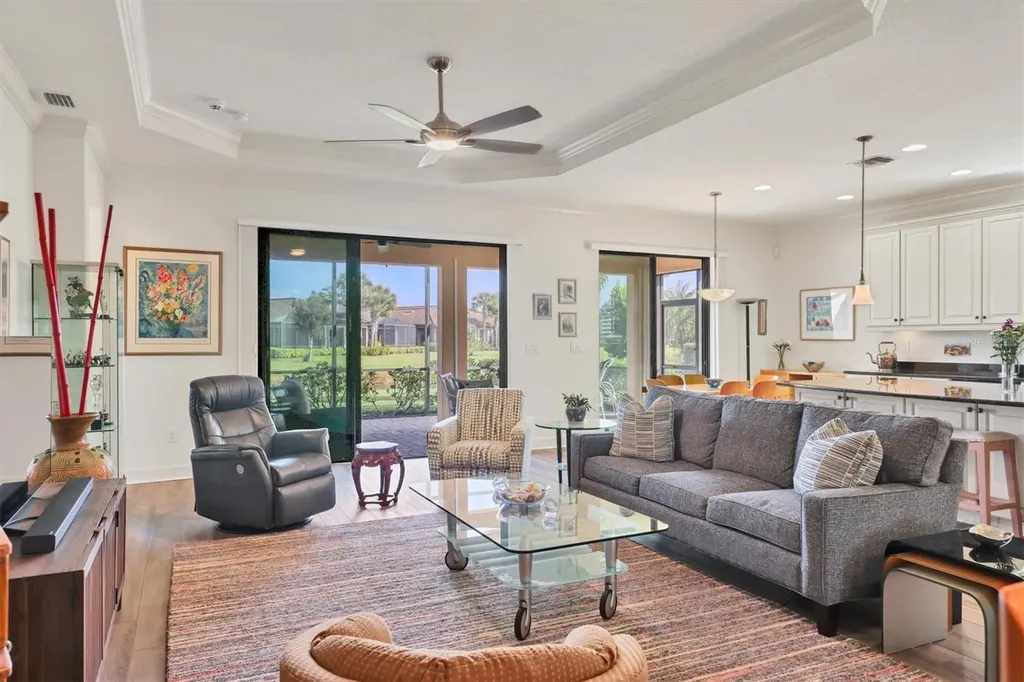 2414 Vaccaro Drive Sarasota FL 34231