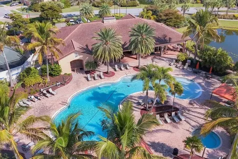 2414 Vaccaro Drive Sarasota FL 34231