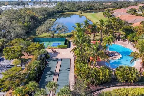 2414 Vaccaro Drive Sarasota FL 34231