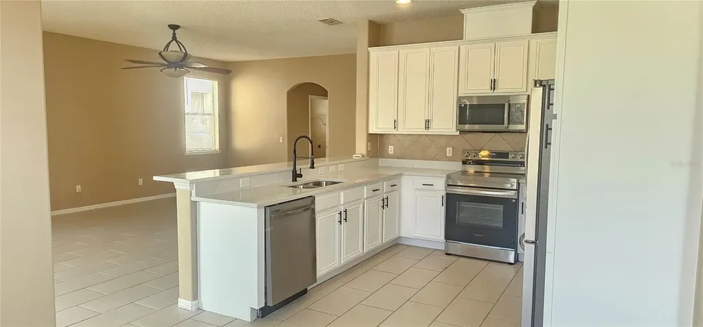 2827 Sand Arbor Circle Orlando FL 32824