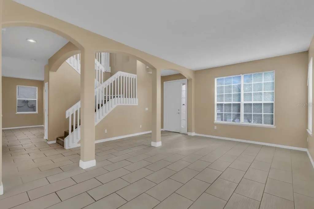 2827 Sand Arbor Circle Orlando FL 32824