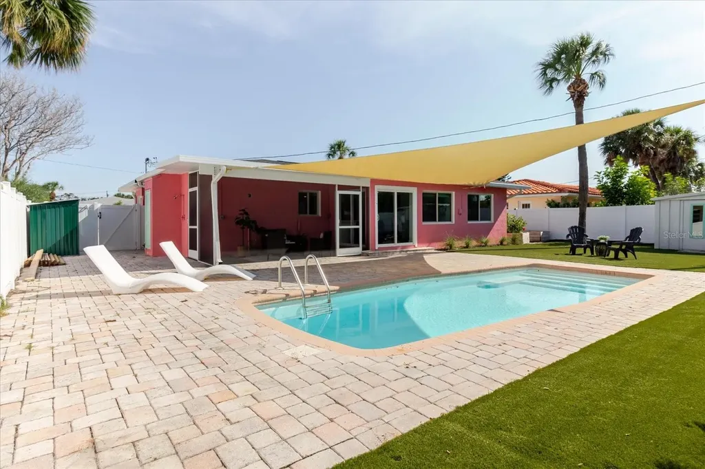 411 87th Avenue St Pete Beach FL 33706