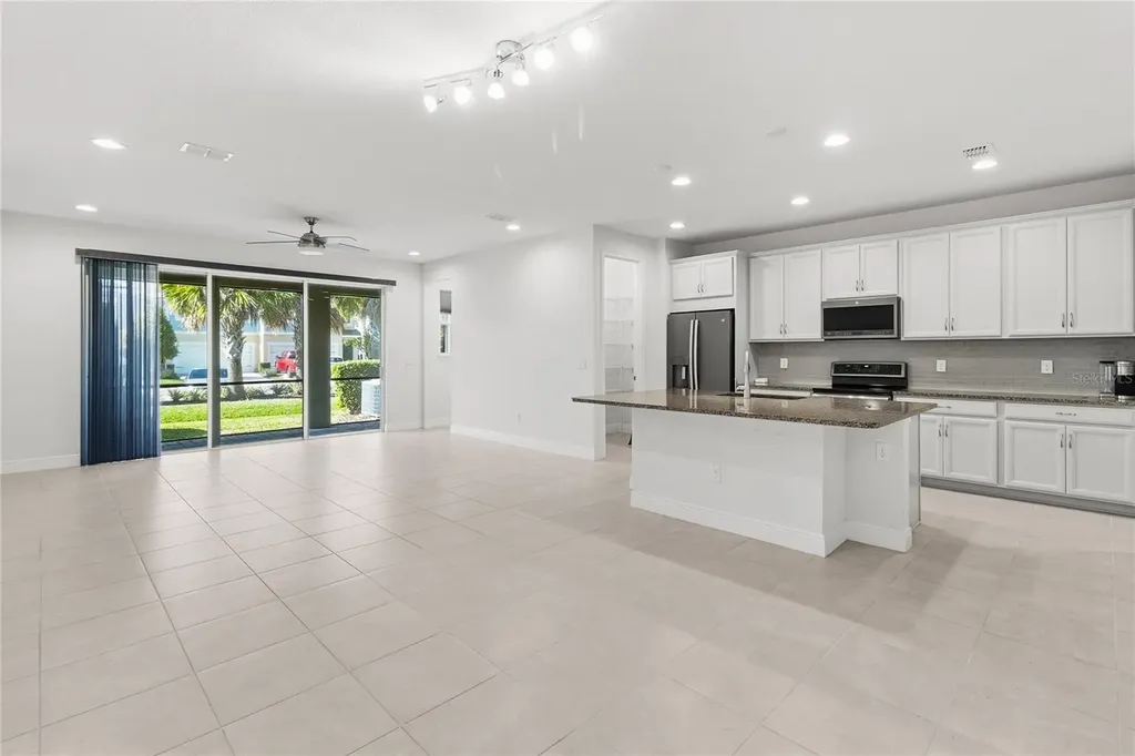 2313 Sunset Wind Loop Oldsmar FL 34677