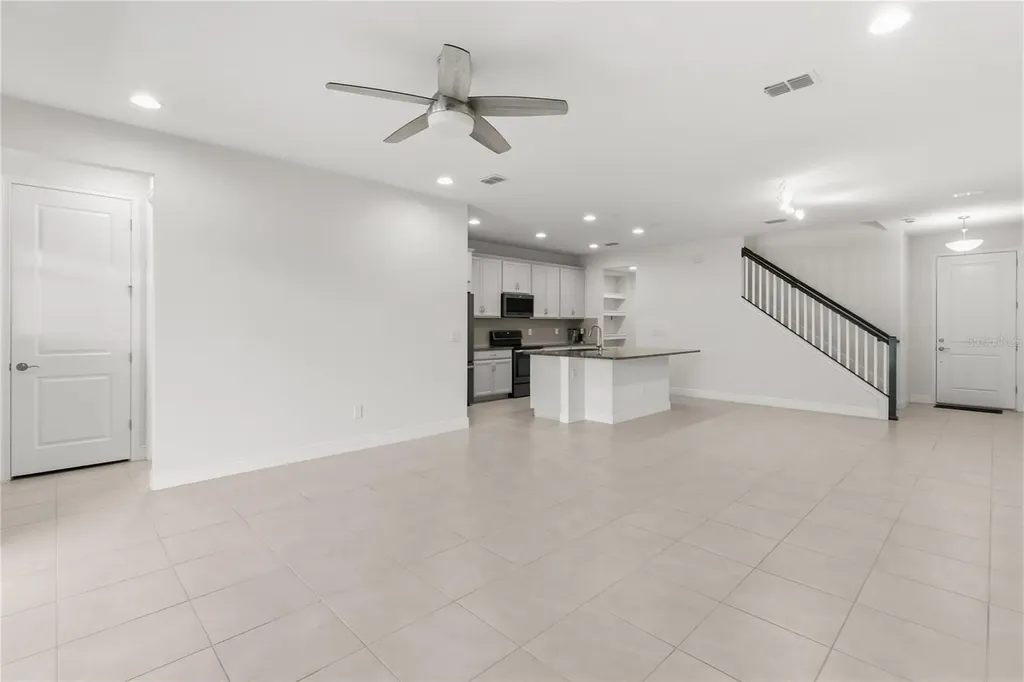 2313 Sunset Wind Loop Oldsmar FL 34677