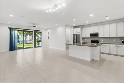 2313 Sunset Wind Loop Oldsmar FL 34677