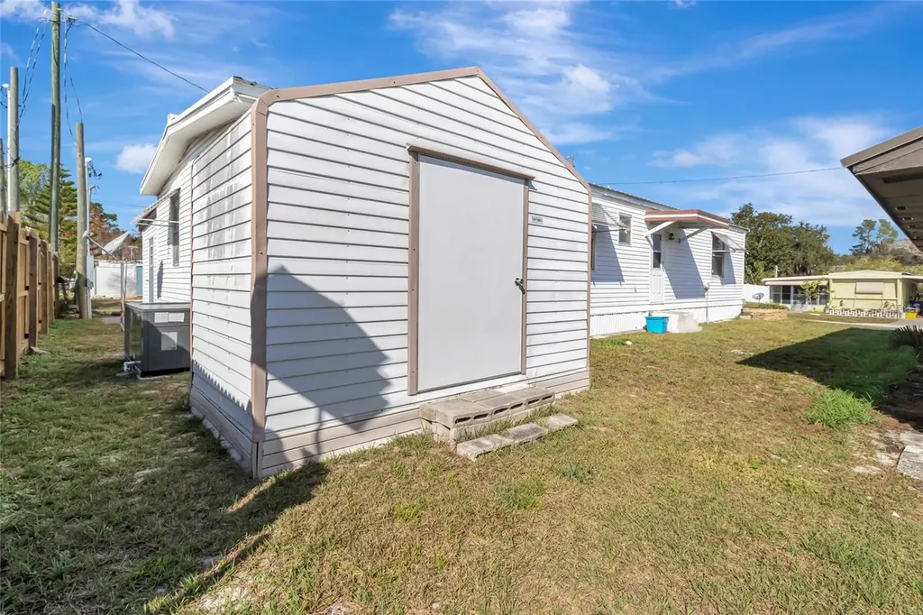 1409 Ridge Road Tavares FL 32778