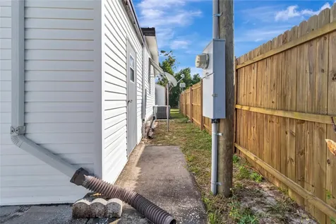 1409 Ridge Road Tavares FL 32778