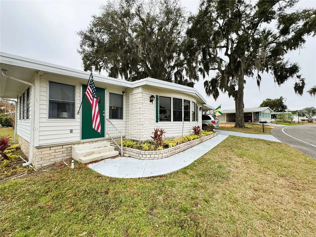 407 Palo Verde Drive Leesburg FL 34748