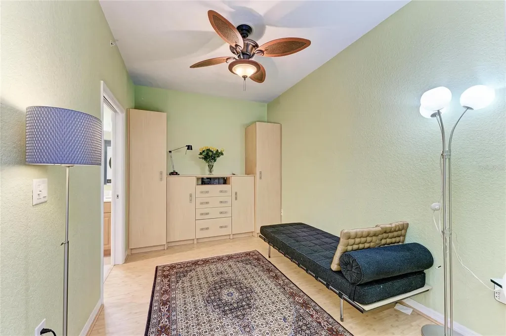 1064 N Tamiami Trail Sarasota FL 34236