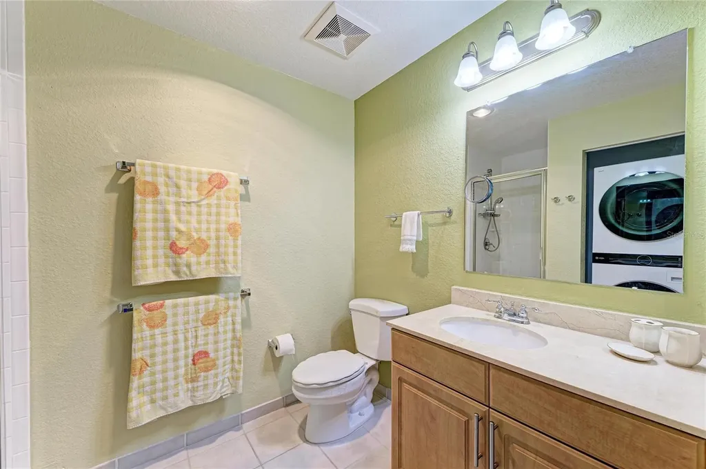 1064 N Tamiami Trail Sarasota FL 34236