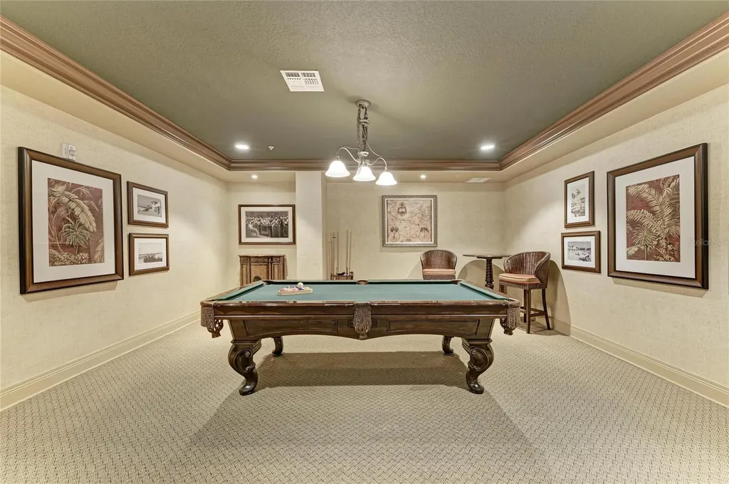1064 N Tamiami Trail Sarasota FL 34236
