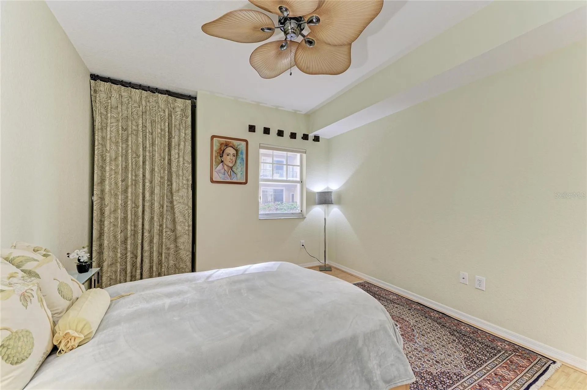 1064 N Tamiami Trail Sarasota FL 34236
