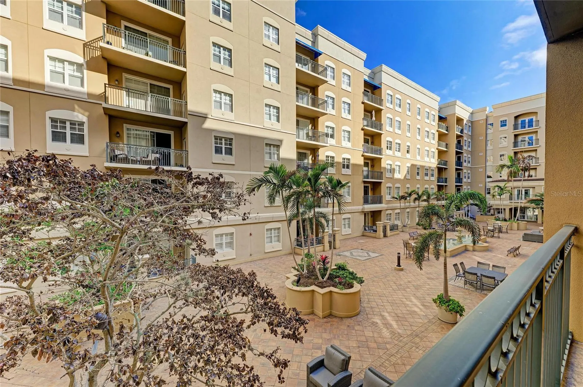 1064 N Tamiami Trail Sarasota FL 34236
