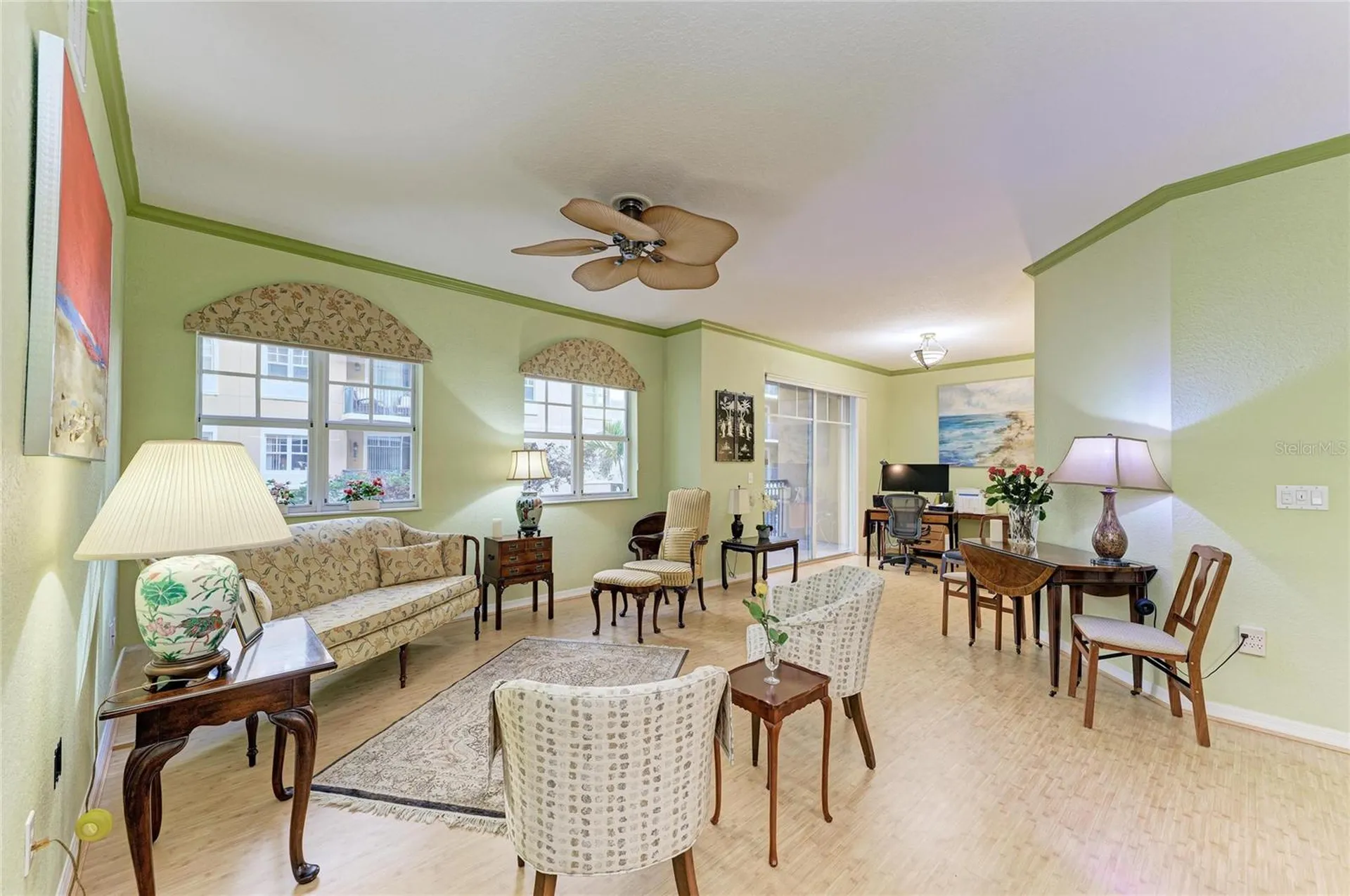 1064 N Tamiami Trail Sarasota FL 34236