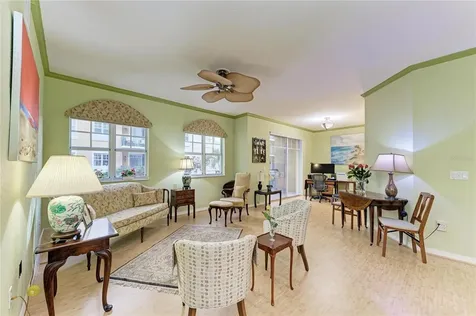 1064 N Tamiami Trail Sarasota FL 34236