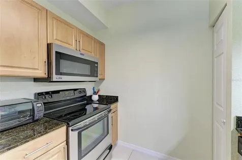 1064 N Tamiami Trail Sarasota FL 34236
