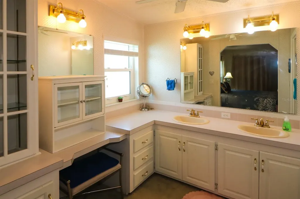 5601 Duncan Road Punta Gorda FL 33982