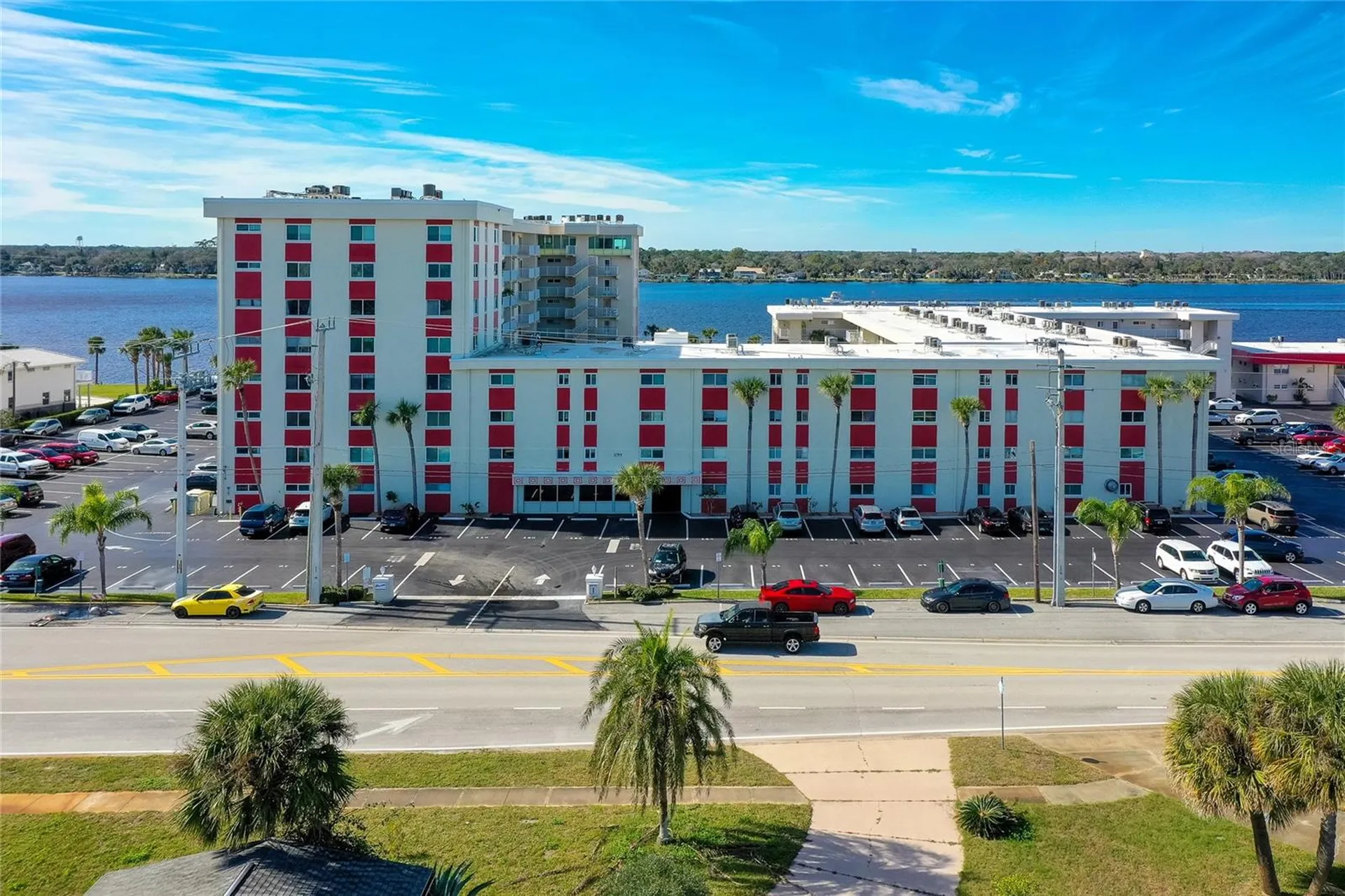 2711 N Halifax Avenue Daytona Beach FL 32118