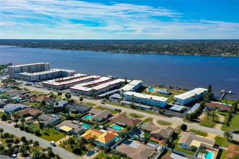 2711 N Halifax Avenue Daytona Beach FL 32118