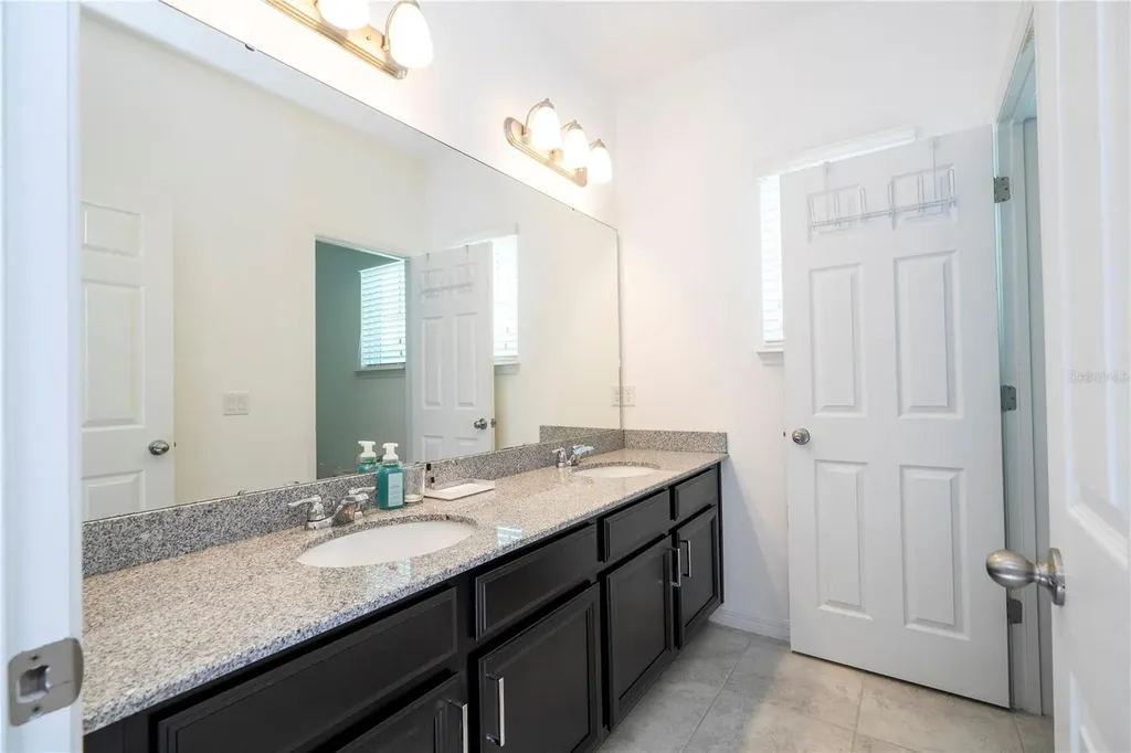 8225 Bryce Canyon Avenue Windermere FL 34786