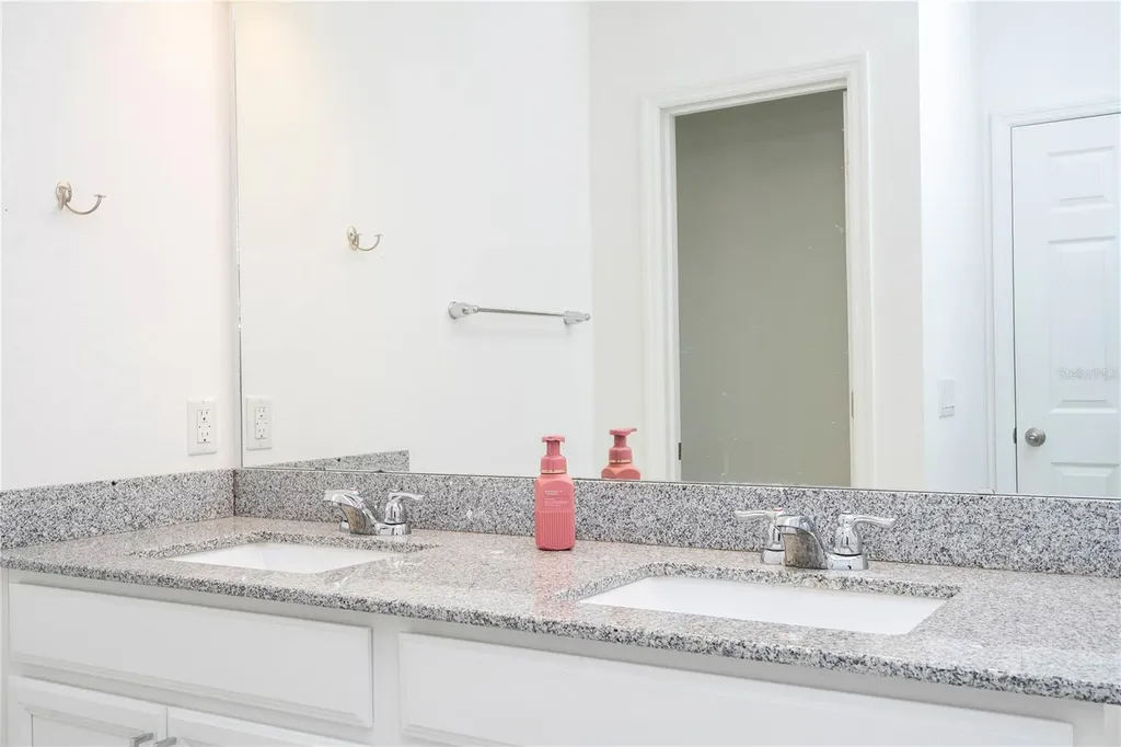 8225 Bryce Canyon Avenue Windermere FL 34786