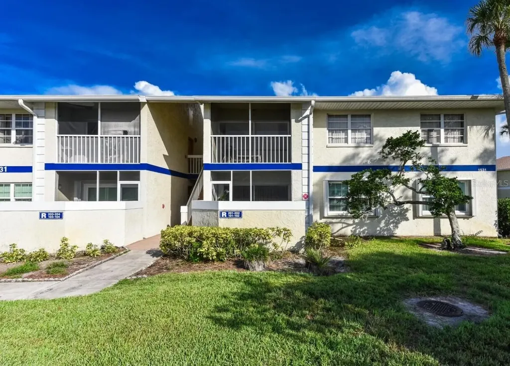 1531 SE Royal Green Circle Port St Lucie FL 34952