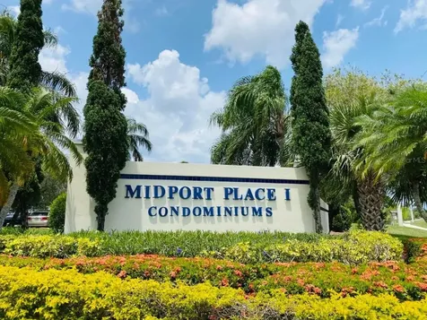 1531 SE Royal Green Circle Port St Lucie FL 34952