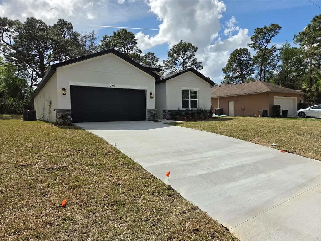 2992 W Hamlet Place Dunnellon FL 34433