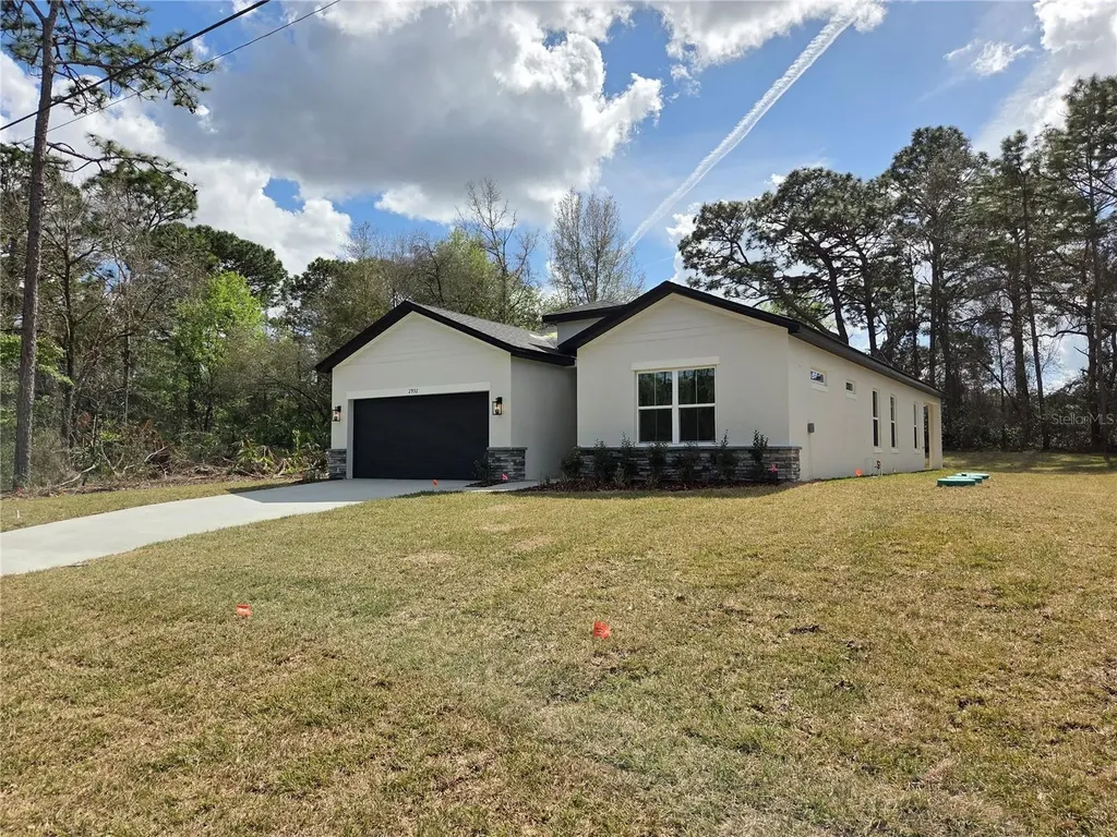 2992 W Hamlet Place Dunnellon FL 34433