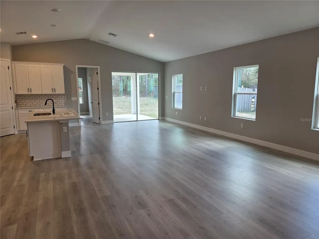 2992 W Hamlet Place Dunnellon FL 34433