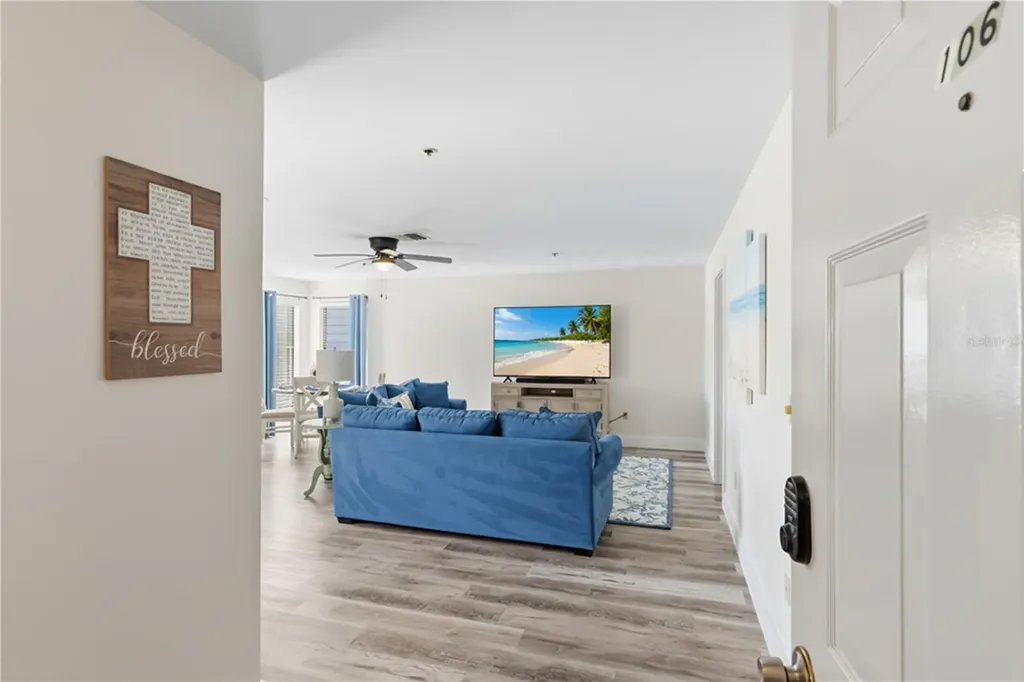 3601 E Bay Drive Holmes Beach FL 34217