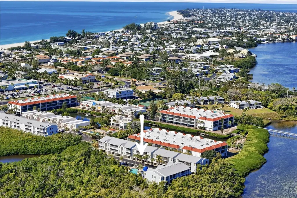 3601 E Bay Drive Holmes Beach FL 34217