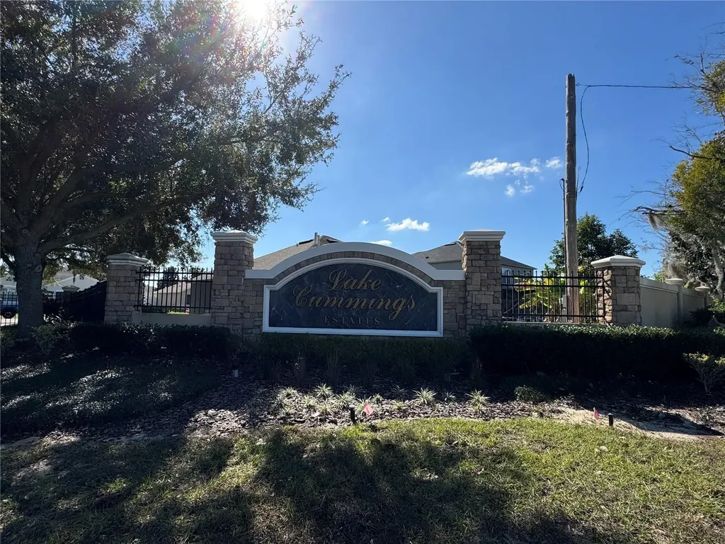 560 Lake Cummings Way Lake Alfred FL 33850