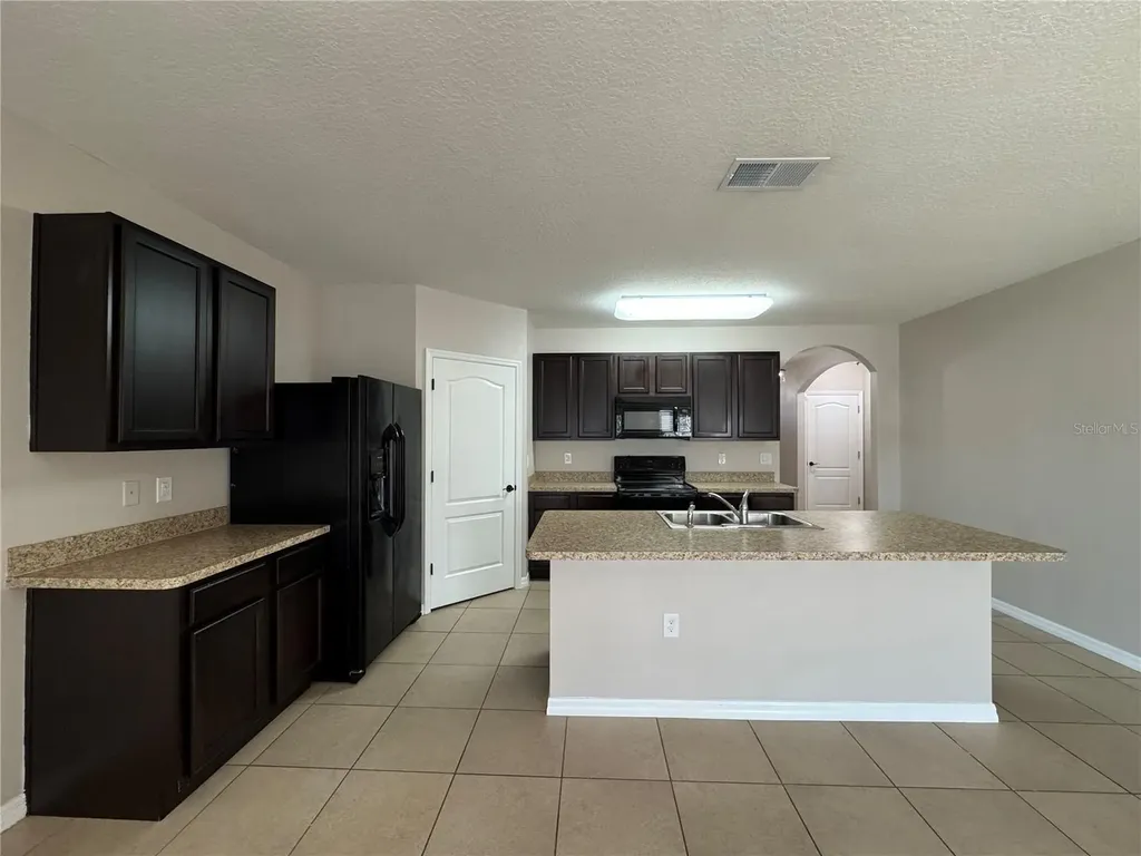 560 Lake Cummings Way Lake Alfred FL 33850