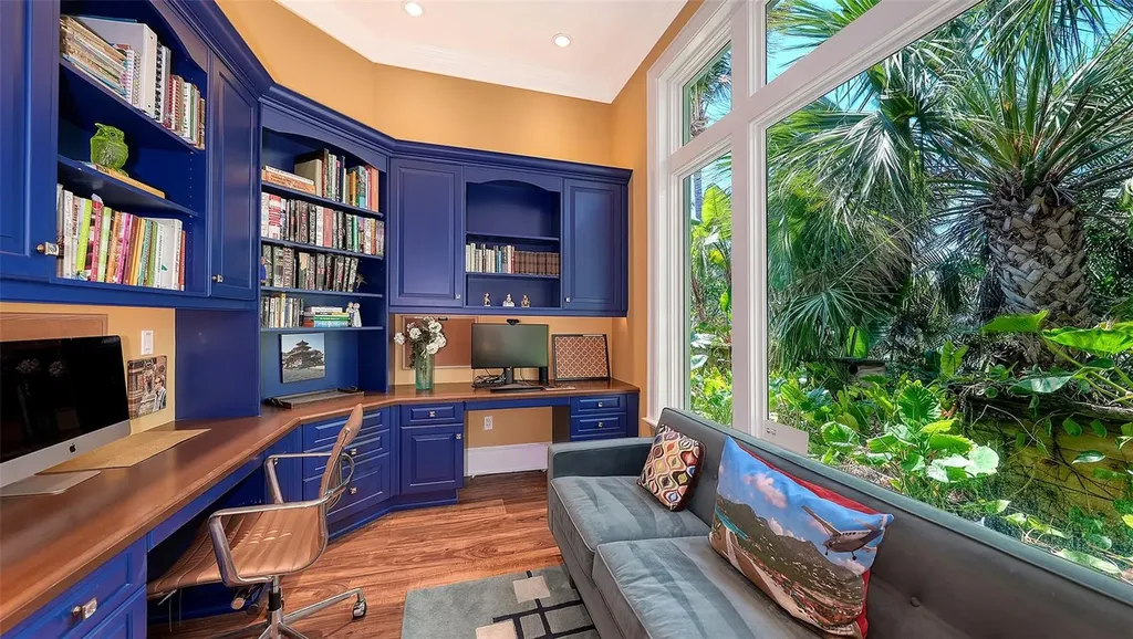 1204 Hillview Drive Sarasota FL 34239