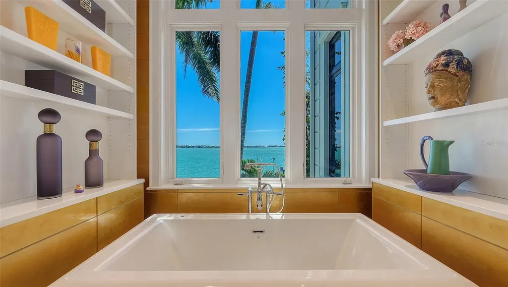1204 Hillview Drive Sarasota FL 34239