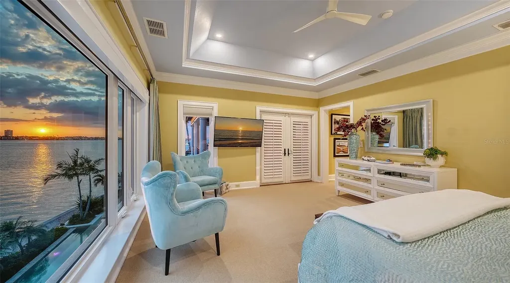 1204 Hillview Drive Sarasota FL 34239