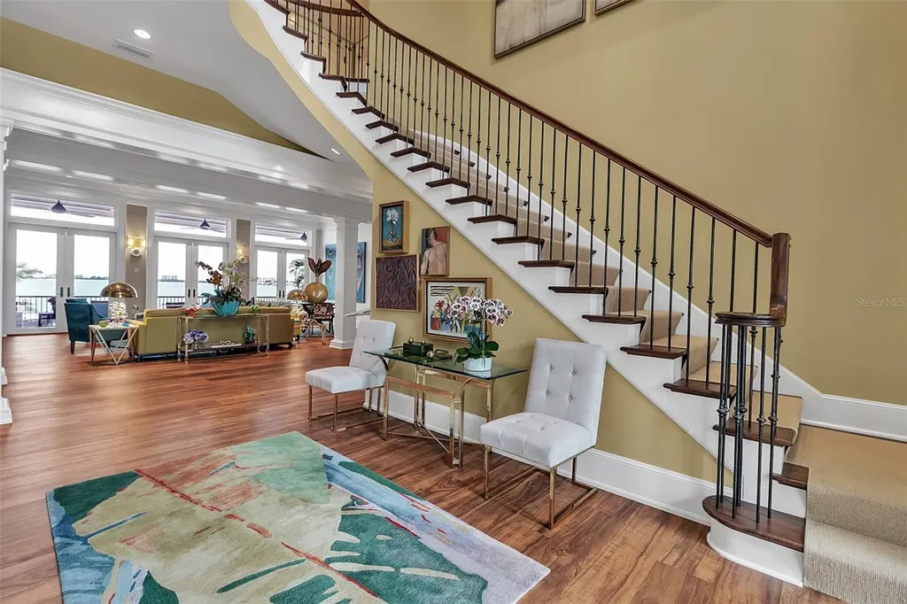 1204 Hillview Drive Sarasota FL 34239