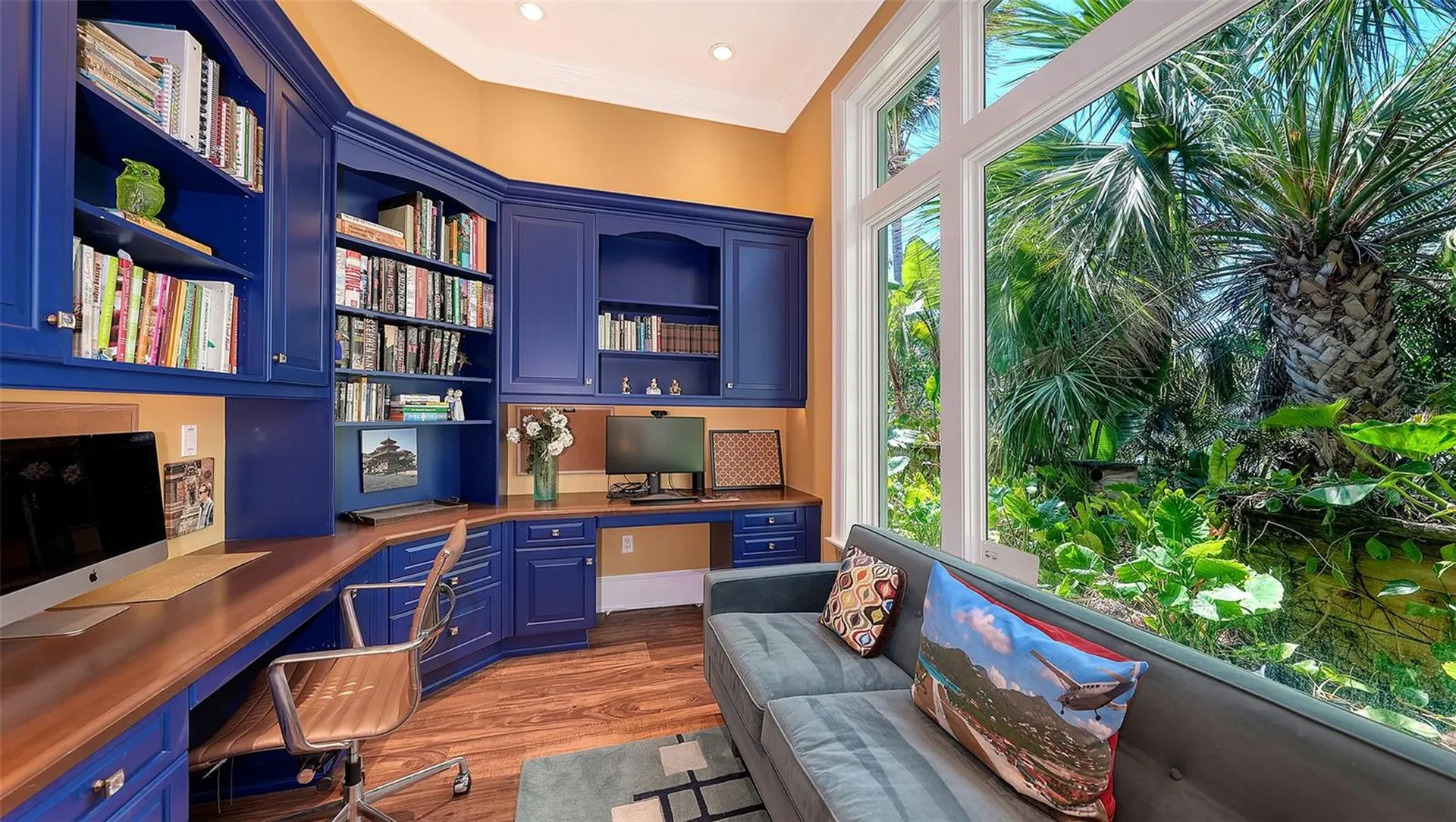 1204 Hillview Drive Sarasota FL 34239