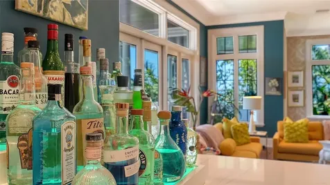 1204 Hillview Drive Sarasota FL 34239
