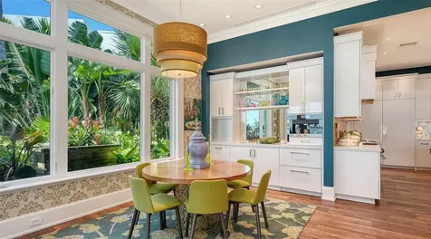 1204 Hillview Drive Sarasota FL 34239