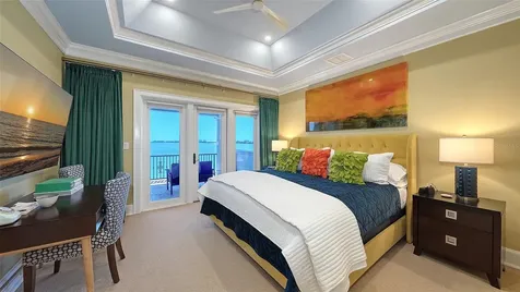 1204 Hillview Drive Sarasota FL 34239