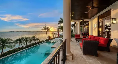 1204 Hillview Drive Sarasota FL 34239