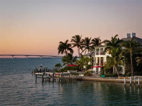 1204 Hillview Drive Sarasota FL 34239