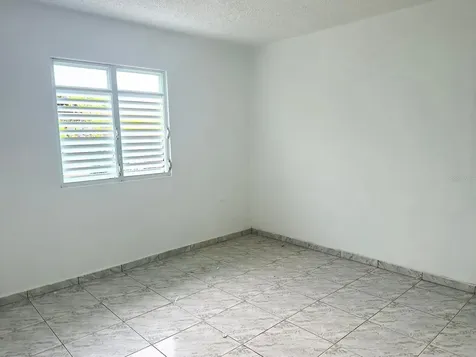 763 San Salvador Caguas PR 00725