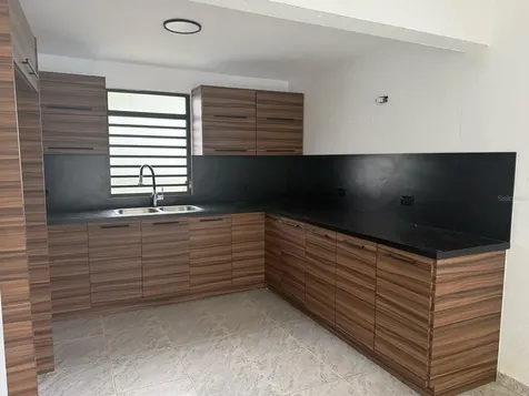 763 San Salvador Caguas PR 00725